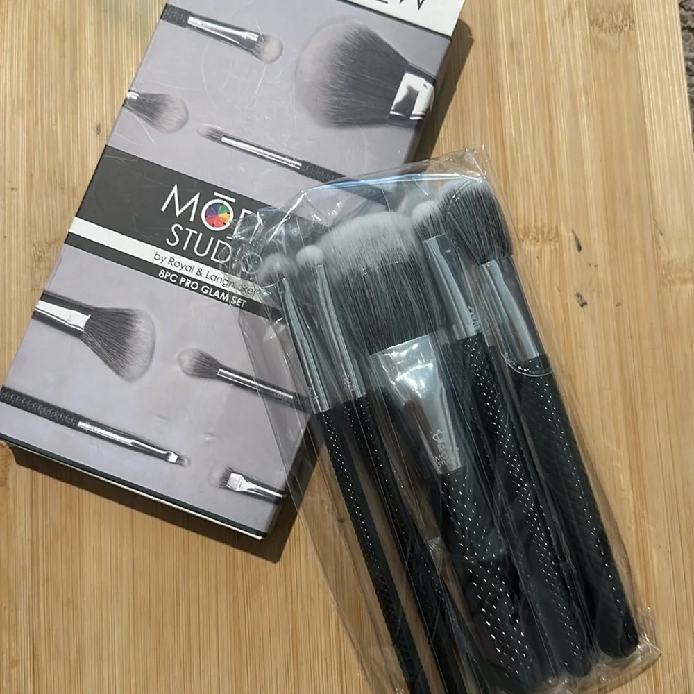Moda 8pc brush kit - Picture 2 of 2